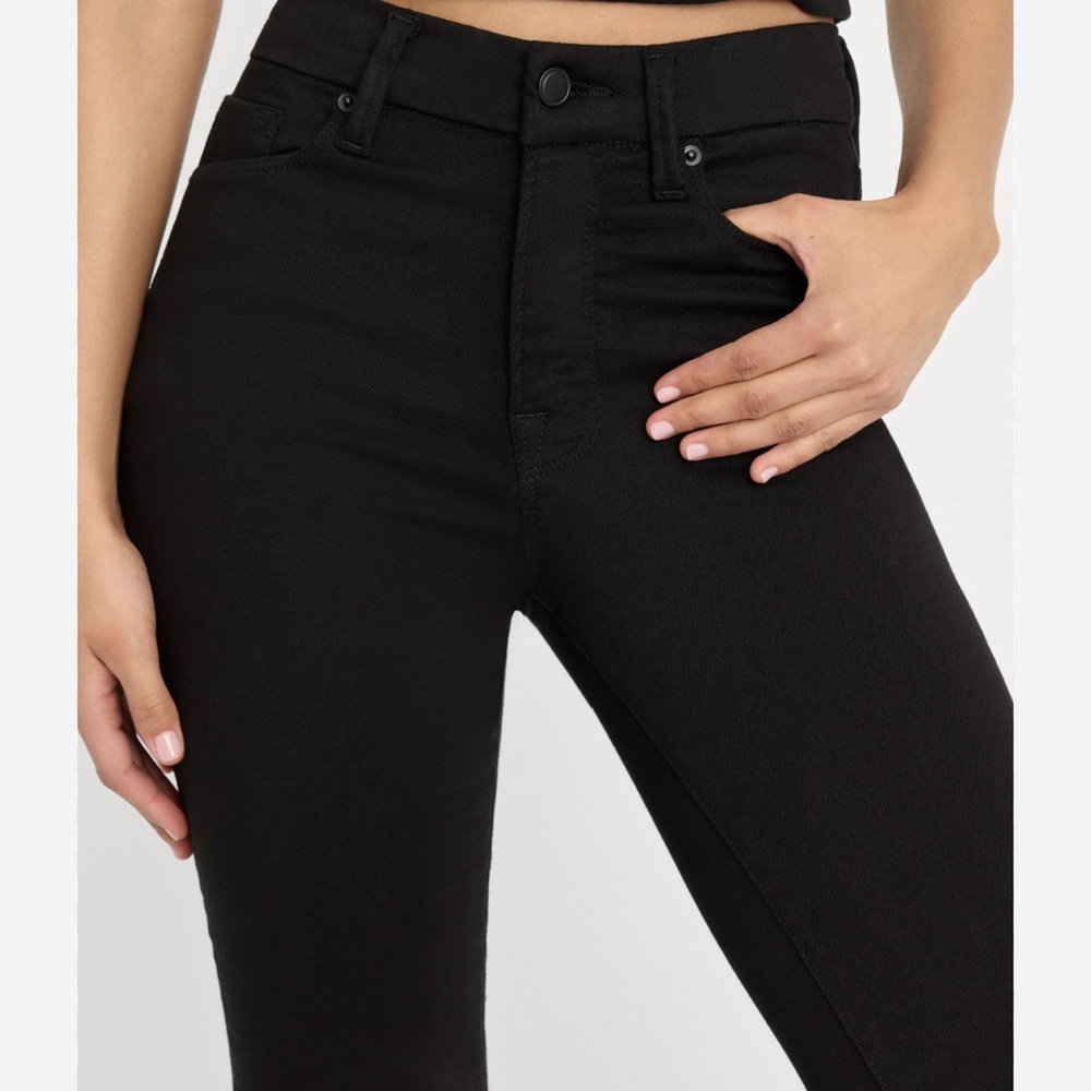 Good American flare never fade jeans - Picture 2 of 8